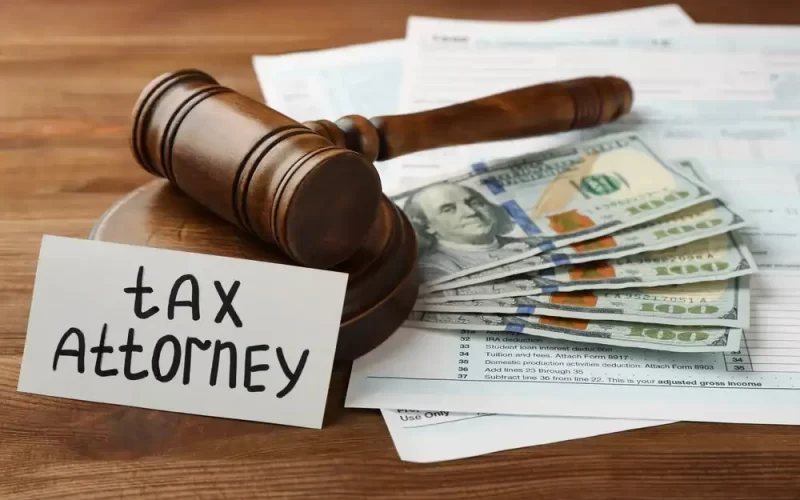 When to Call a Lawyer: 5 Situations Where Legal Help Can Save You Time and Money